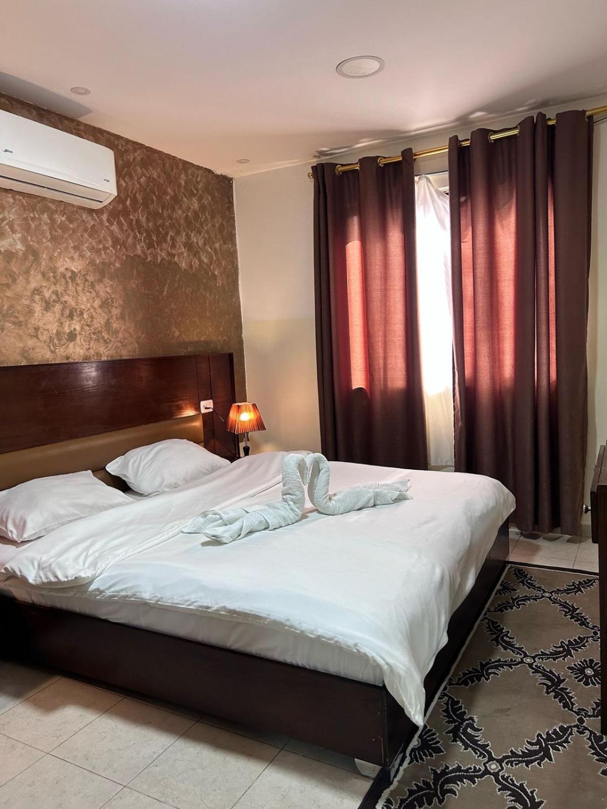 Robou Al Sharq Aparthotel Amman Exterior photo